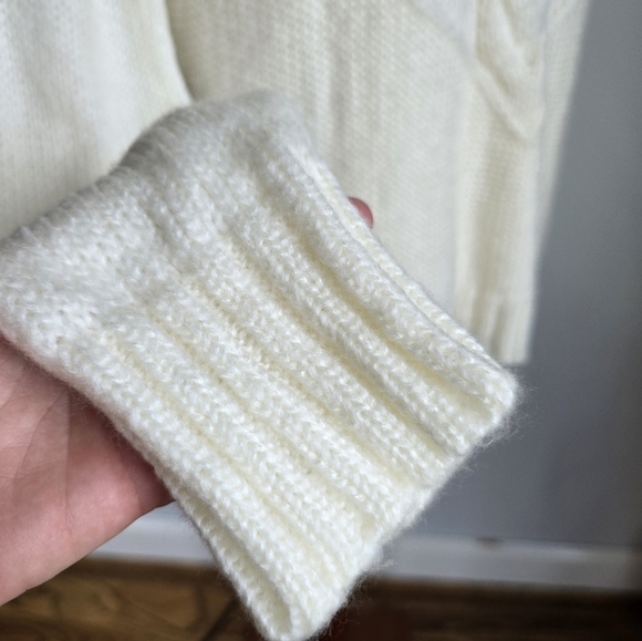 Wooden Ships, New, Ivory Heart Cable Knit Mohair Crew Neck Sweater SZ Medium - Picture 5 of 10